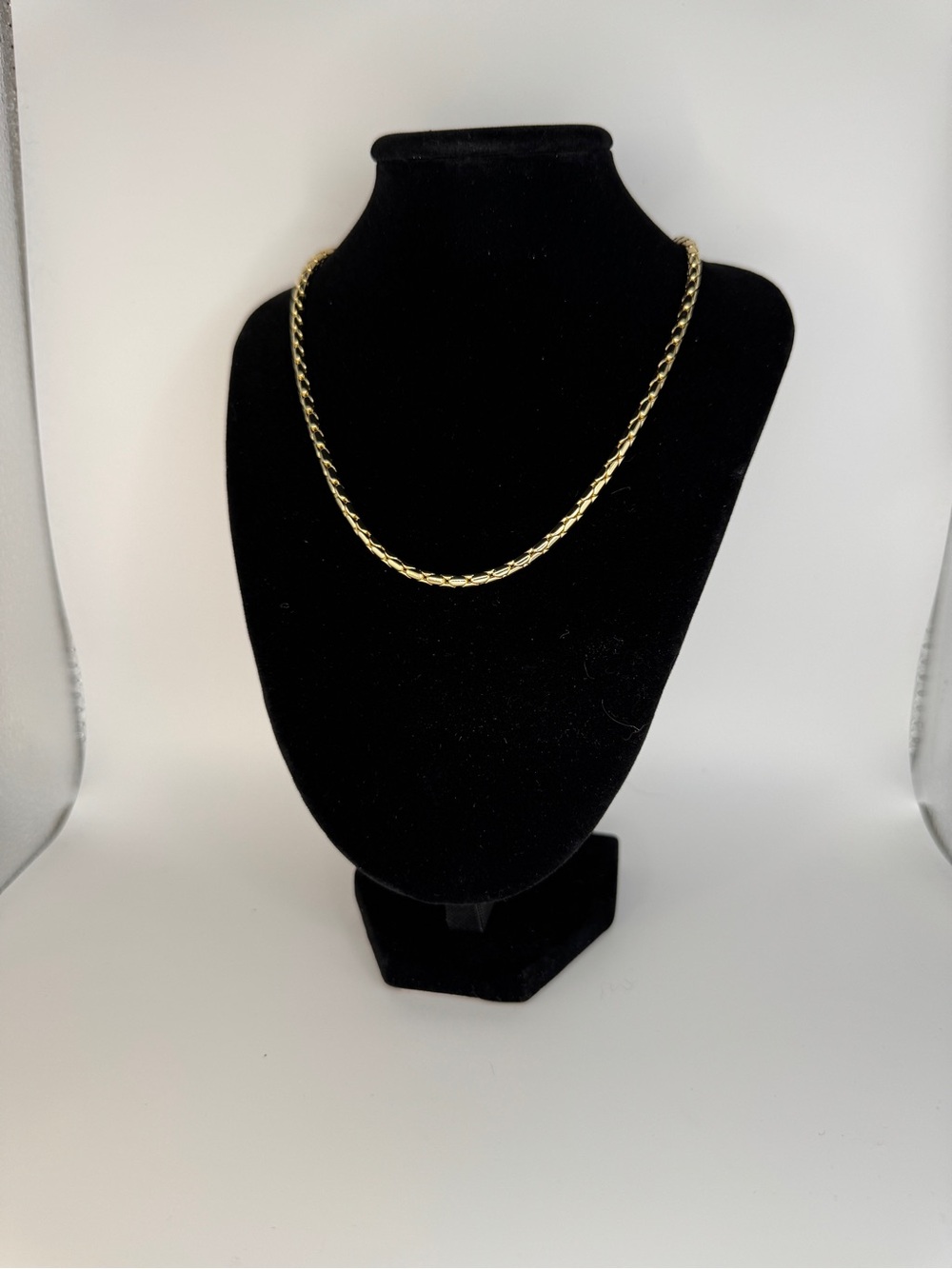 Gold Rope Chain Necklace - Classic Women's Jewelry
